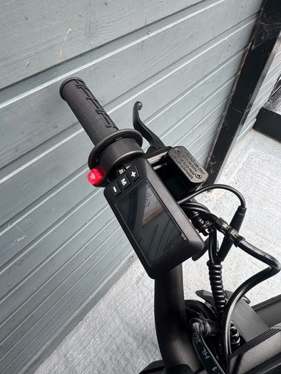 Free Delivery on New Yozma IN10 Electric Dirt Bikes