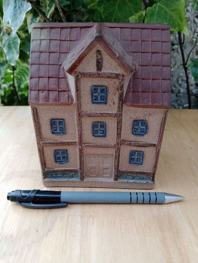 Miniature house, piggy bank, money box, savings box