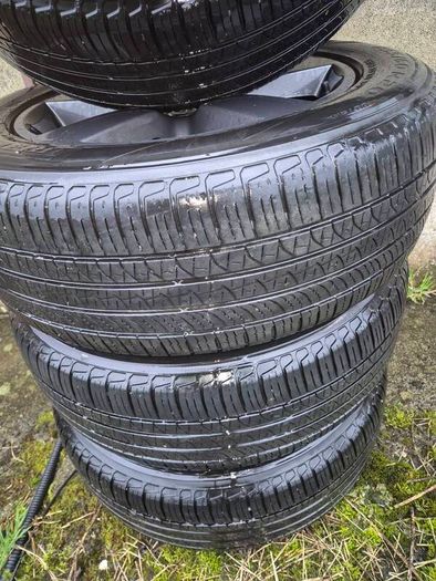 Defender 20" Alloys and tyres as new