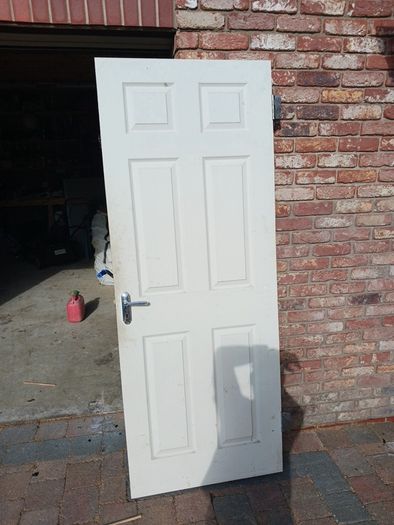 4 x Regency White Internal Doors (6'6" x 2'6")