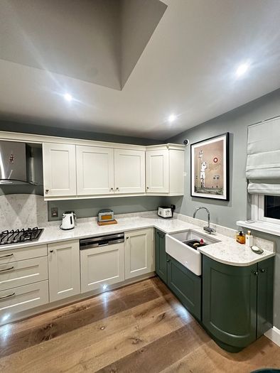 Painting & Decorating services