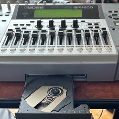 BOSS BR-1600, 16 Track Digital Recording Studio