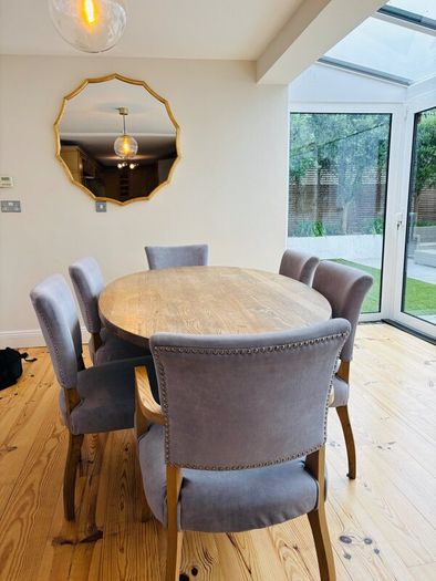 Kitchen or dining room table and chairs