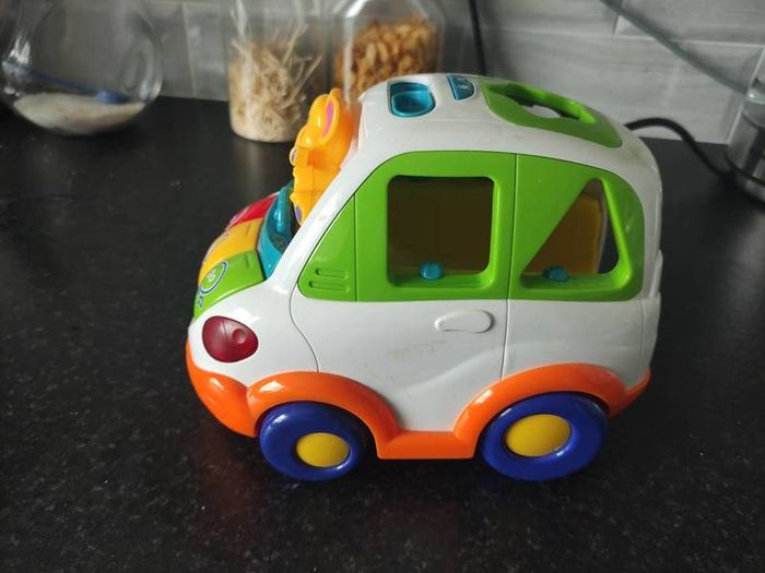 Car cond as shown