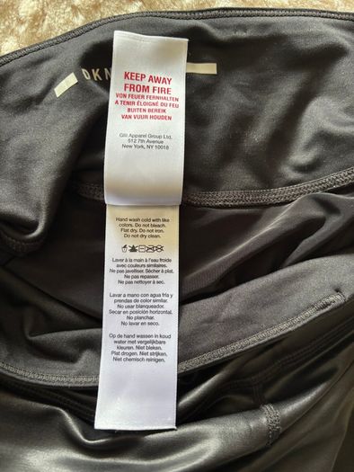 DKNY black leggings - size M