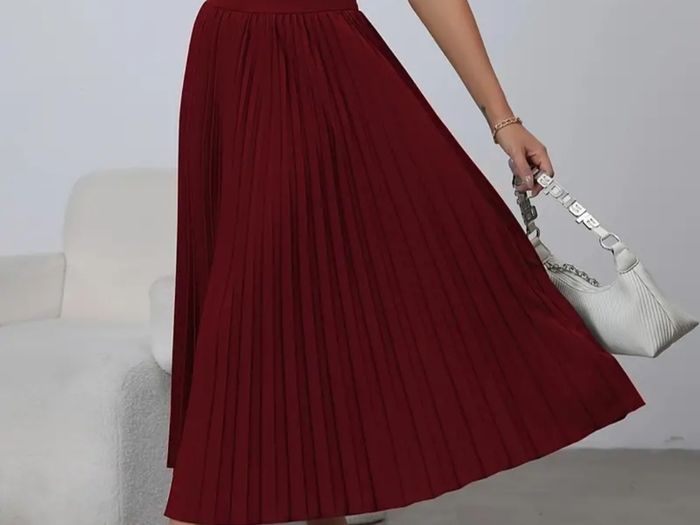 Temu Dark Red Pleated Skirt. Size 16. New