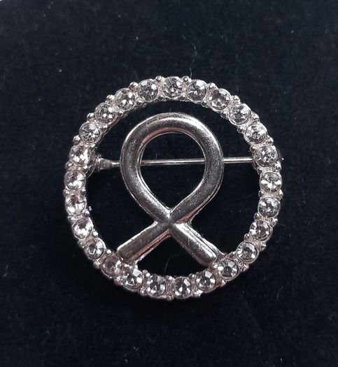 Diamante ribbon brooch, D18 post 3e