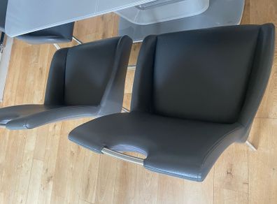 kitchen table and 6 chairs