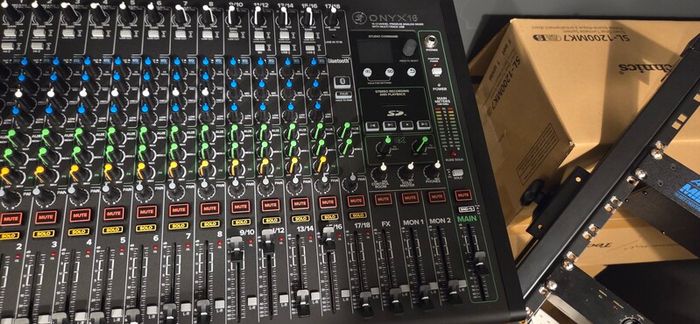 Mackie Pro fX 16 ONYX Mixer
