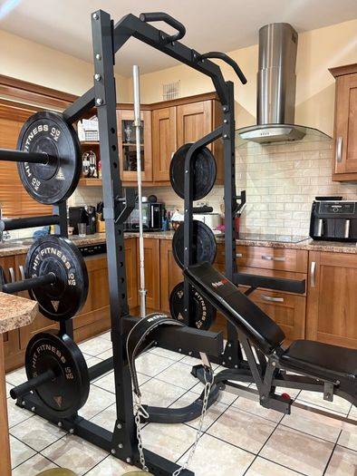 Heavy Gym Power Squat Rack Set, Bench, Bar / Weight Holders, Bars, Weights + More!!!