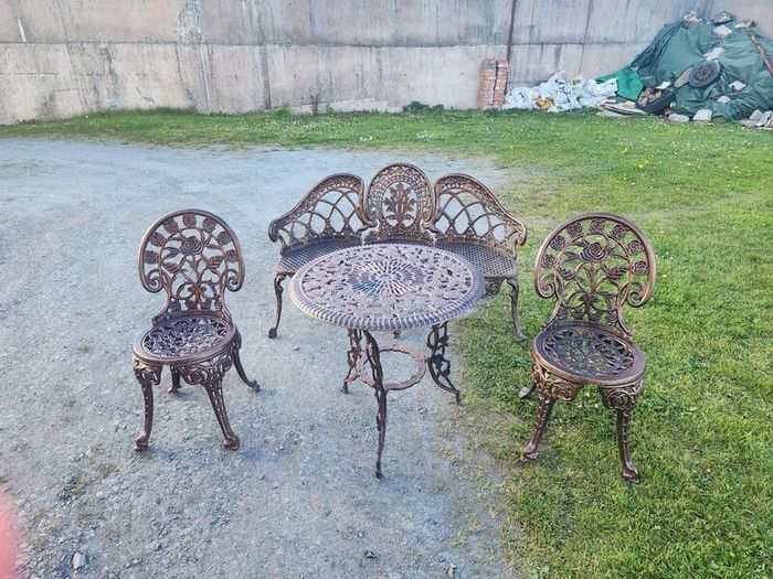 Cast Iron Patio Furniture