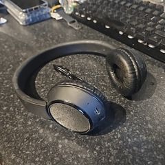 Bluetooth headphones