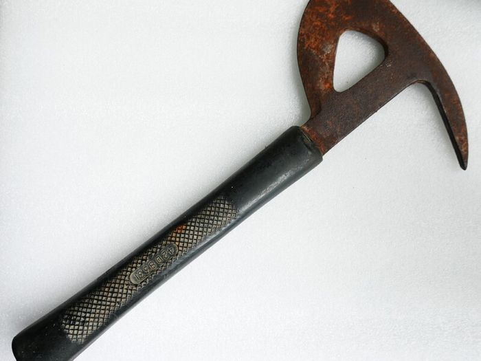 British WW2 Glider Escape Axe