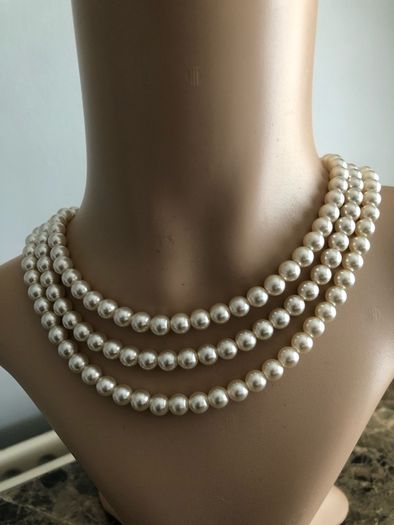 pearl necklace