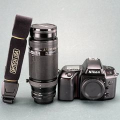 Nikon N70 35mm Film SLR Camera with 75-300 nikkor lens
