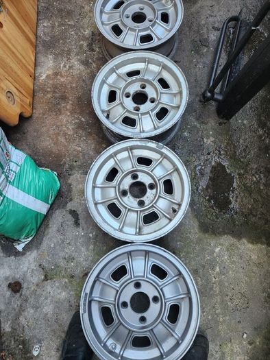 Bmw alloys . 2002 E10