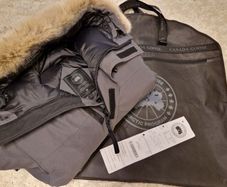Canada Goose Expedition Parka (black label )Genuine