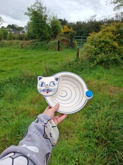 Ceramic cat baby plate postage possible