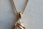 Beautiful Gold Plated Oval Solitaire Pendant Necklace with Chain  Stone Cubic Zirconia Gold, length 18"