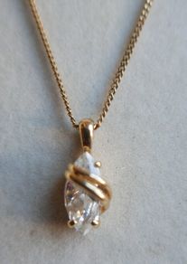 Beautiful Gold Plated Oval Solitaire Pendant Necklace with Chain  Stone Cubic Zirconia Gold, length 18"