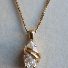 Beautiful Gold Plated Oval Solitaire Pendant Necklace with Chain  Stone Cubic Zirconia Gold, length 18"