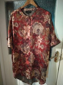 No. 1 by Ox Tunika Kjole, a floral print tunic dress. New with tags.