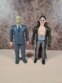 Vintage MARVEL DR OCTOPUS AND SCARECROW action figure walkie talkies 2004