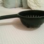 Colander/Strainer with Long Handle Image 3