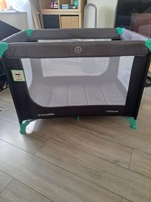 travel cot