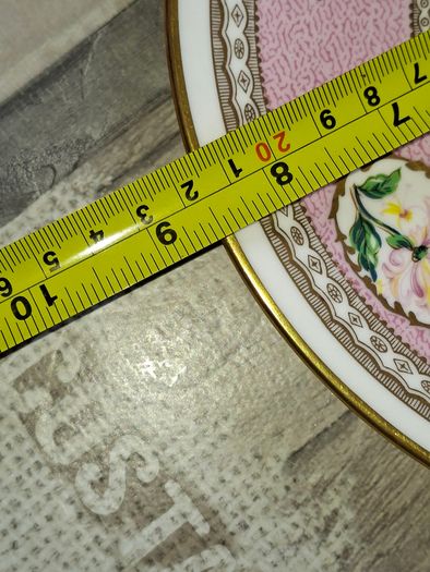 2 Beautiful Romeo and Juliet and the Twelfth Night Shakespeare Flower Plates Caverswall England, no chips or cracks, Postal Available or Collection