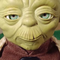 Star Wars Interactive Yoda ( Furby ) 2000 Tiger Electronics