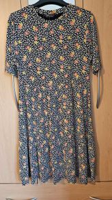 NEW - M&S floral dress UK 10