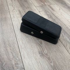 Fractal EV-2 volume/expression pedal