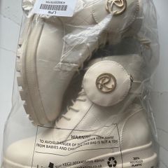 River Island UK3 boots with pockets