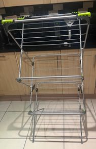 Foldable clothes stand
