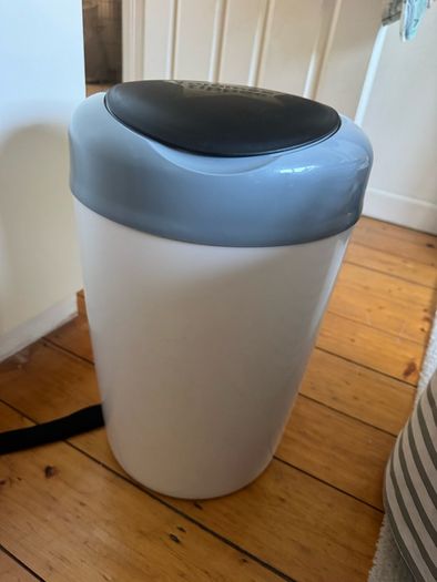 Tommy Tepee nappy bin