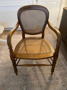 Ratan chair