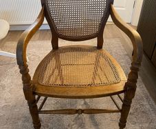 Ratan chair