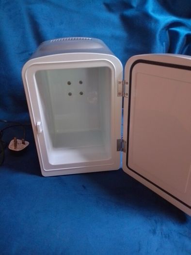 Can post mini 240v 12v fridge