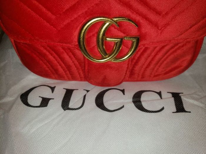 Red Stunning Velvet GG Marmont Shoulder Bag - perfect for Valentine's day