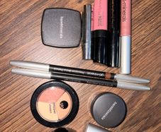 Makeup bundle
