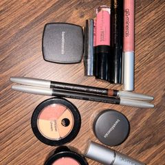 Makeup bundle
