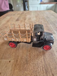 MACK AC Bulldog 1918 Flatbed Truck