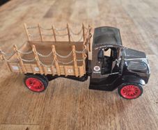 MACK AC Bulldog 1918 Flatbed Truck
