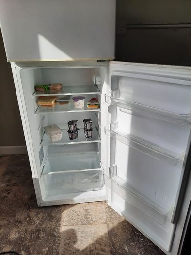 Fridge freezer