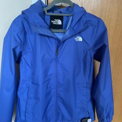 North face light rain/ wind jacket . Size M/12