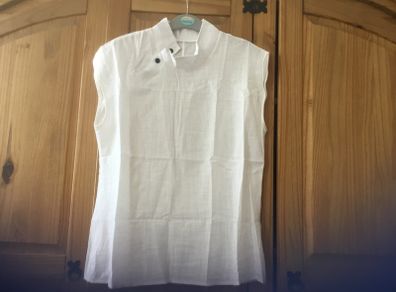 Side shoulder button blouse