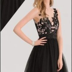 Stunning Debs dress new with tags