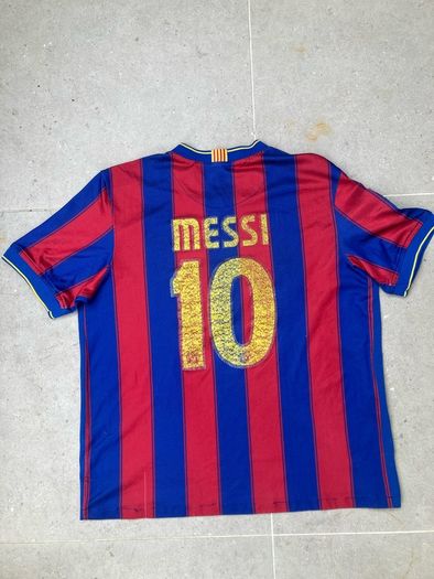 2009-2010 Barcelona home jersey