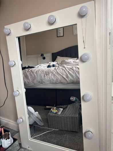 vanity mirror